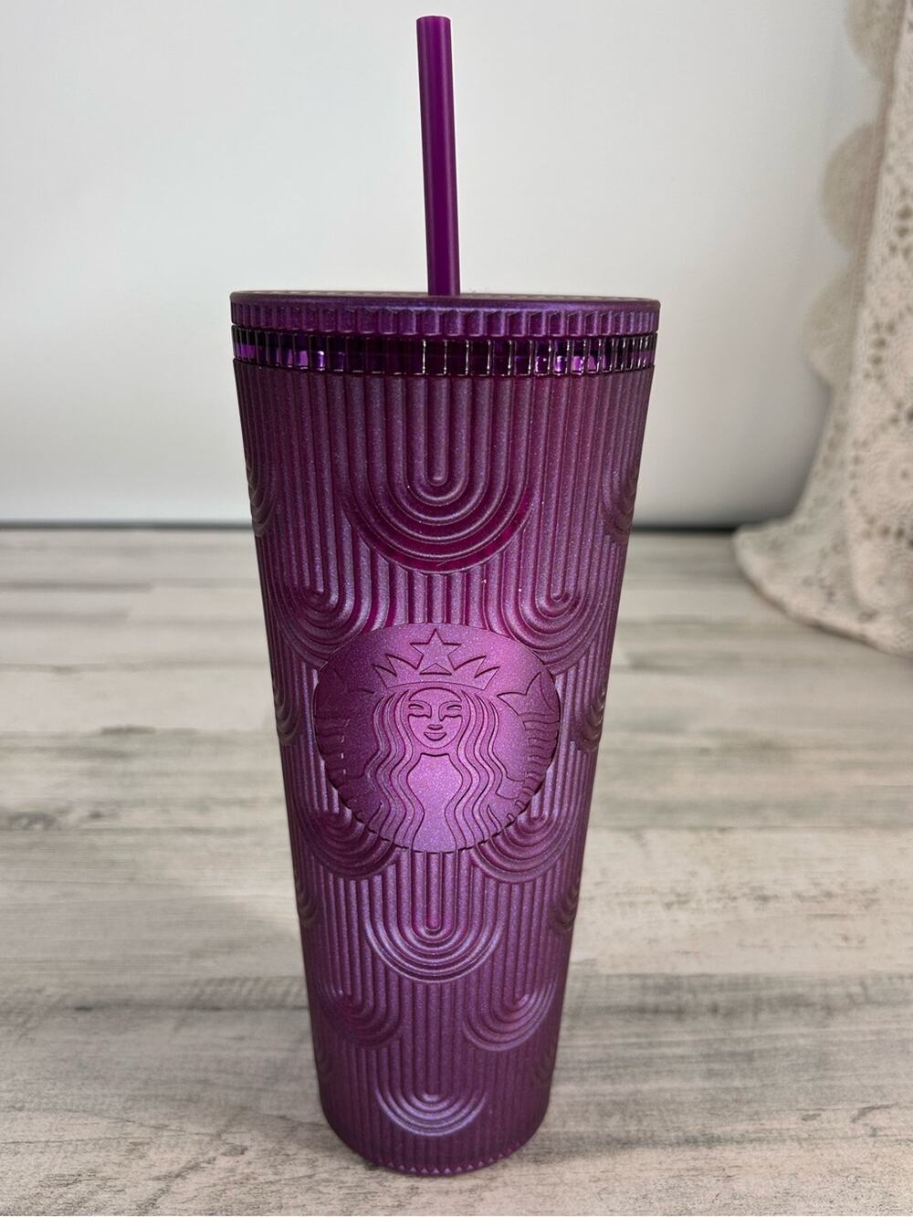 New Starbucks Release Spring 2024 Metalic Magenta 24oz. Cold Cup